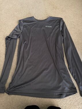 Columbia Men’s Long Sleeve Performance Shirt - Charcoal